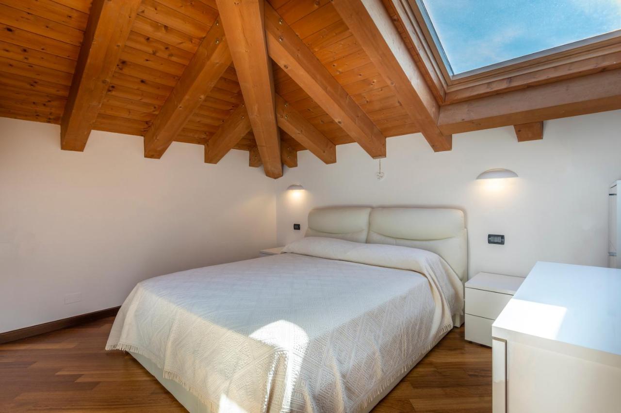 New Deal - Apt With Terrace, Jacuzzi & Netflix بالمانوفا المظهر الخارجي الصورة
