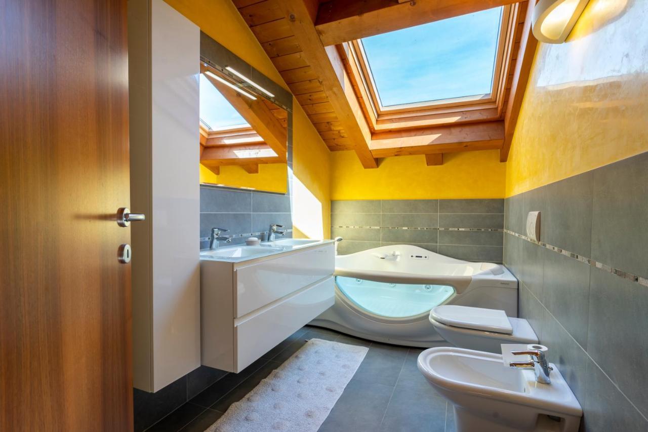 New Deal - Apt With Terrace, Jacuzzi & Netflix بالمانوفا المظهر الخارجي الصورة